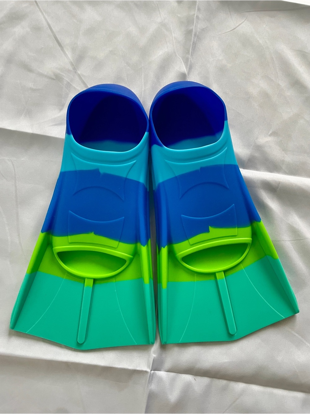Kids Swim Fins in Blue and Green - Comfortable Training Flippers Size Medium